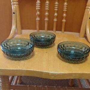 Elegant Green Glass Bowls Set